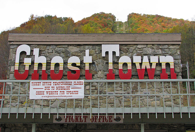 Ghost_Town_sign