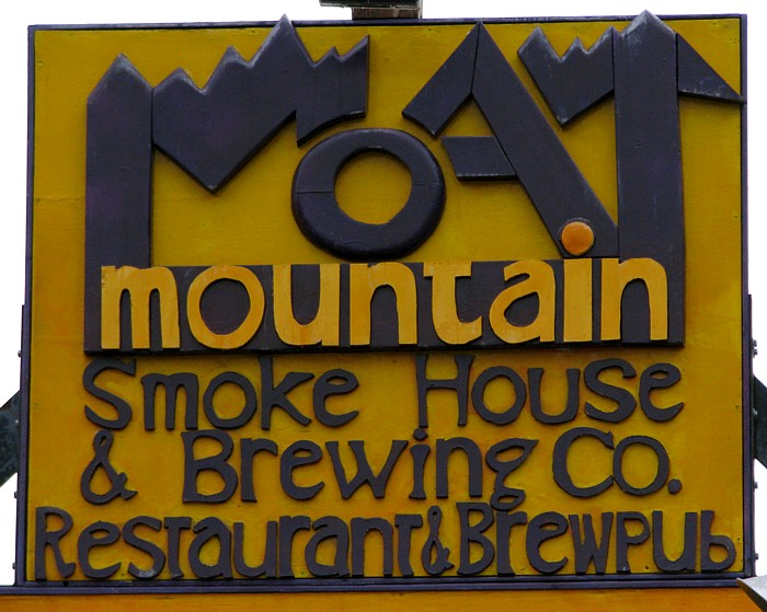 Moat_Mtn_sign