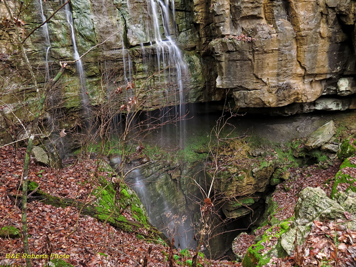 Nash_Waterfall_Cave