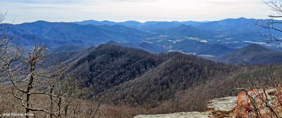 View_S_from_S_Eagle_Mtn