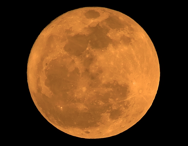Orange_Full_Moon