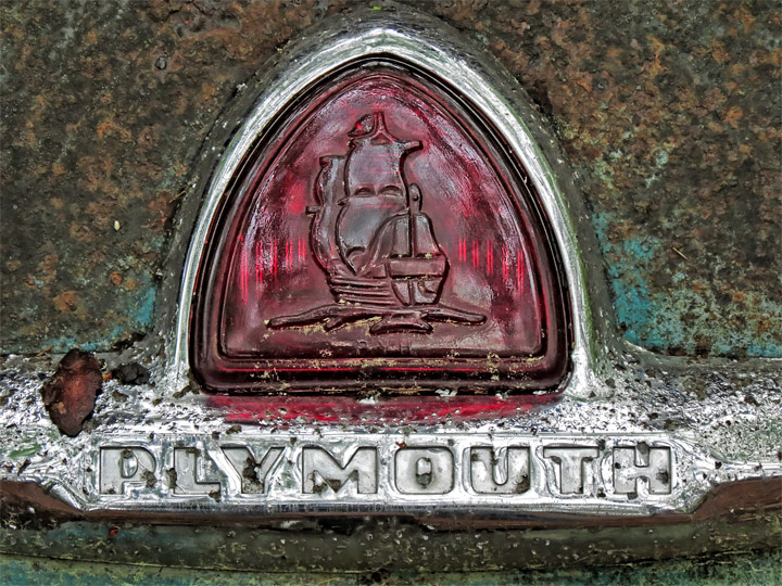 Plymouth_insignia