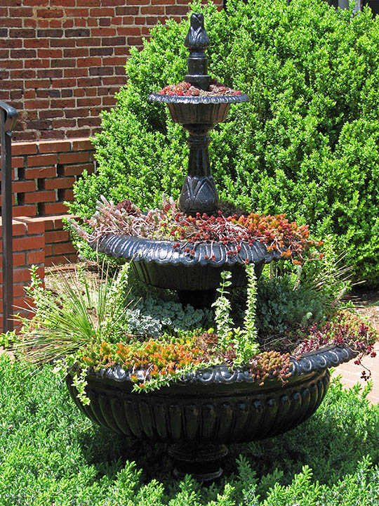 Fountain_planter