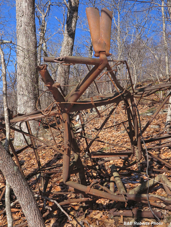 Fuselage_undercarriage_detail