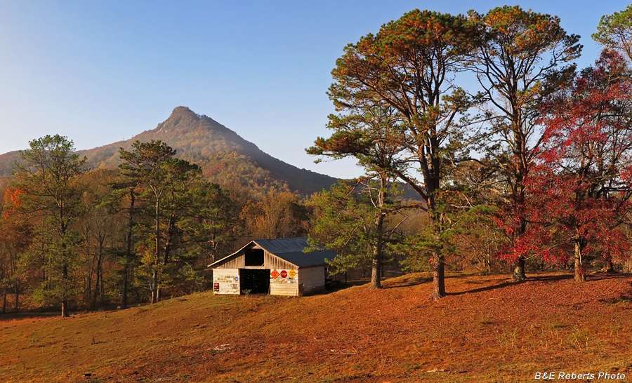 Barn_and_Bell_Knob