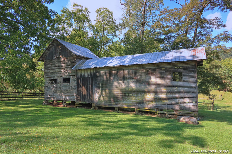 Corn_Crib