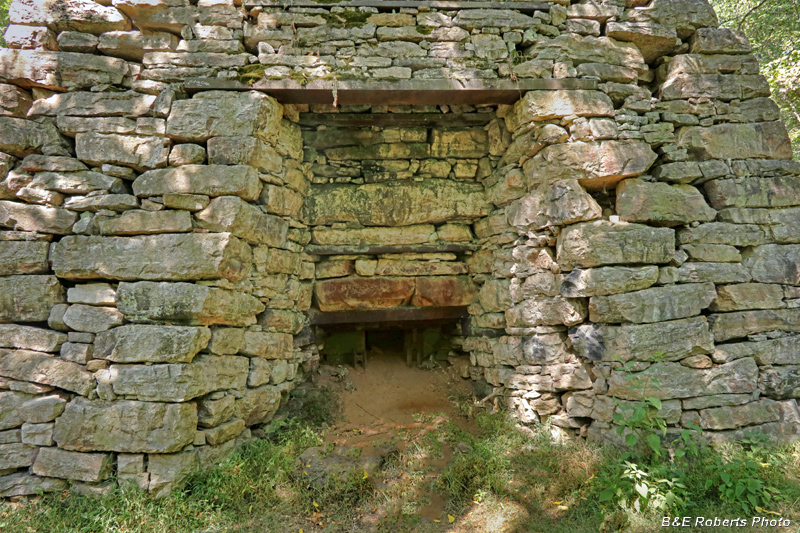 Furnace_front_arch