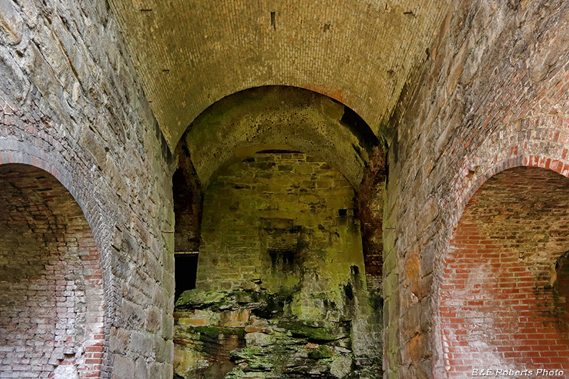 Vaulted_chamber