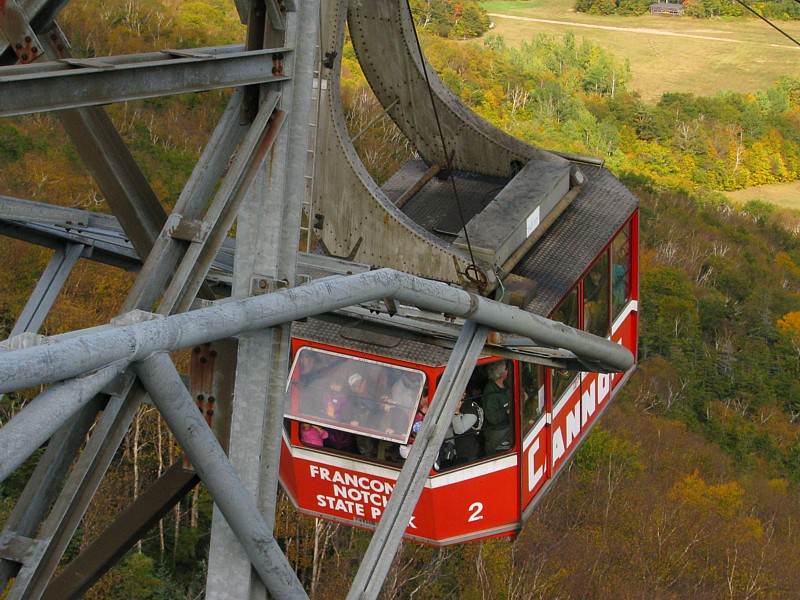 Passing_tram_cars