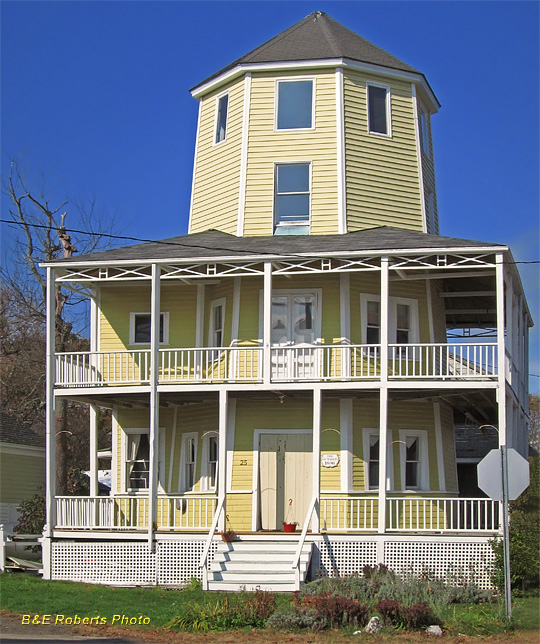 Octagon_House