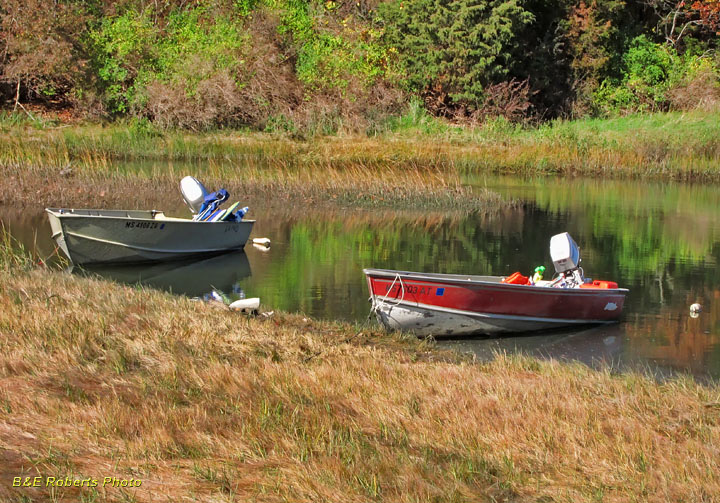 Walker_Creek_boats
