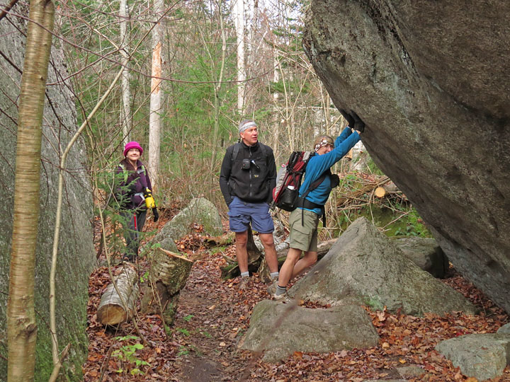 Holding_rock