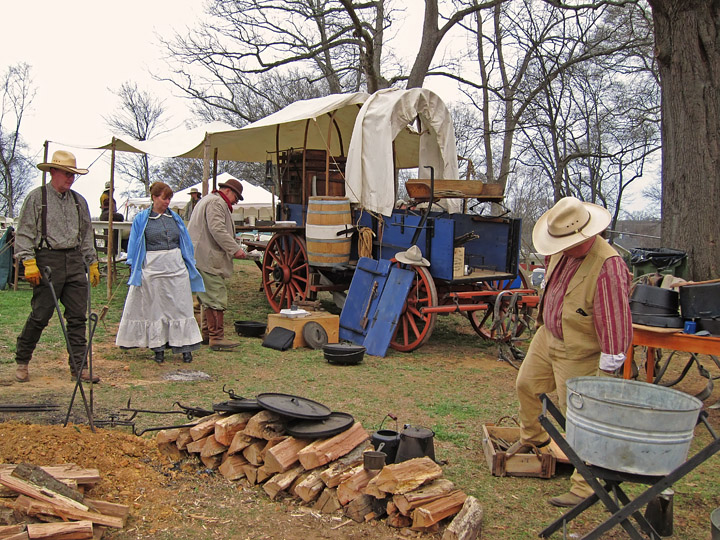 Knocking_down_wagon