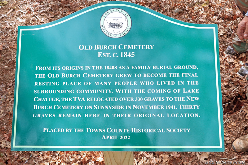 Burch_Cemetery_sign