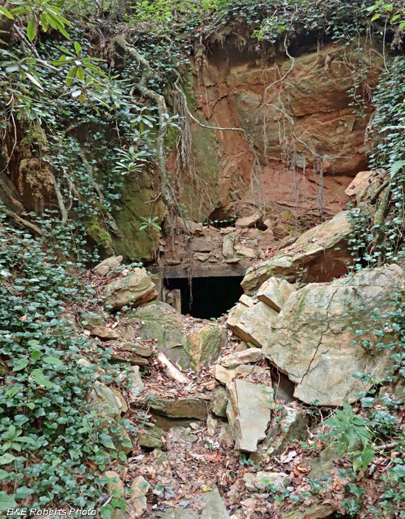 Mine_entrance