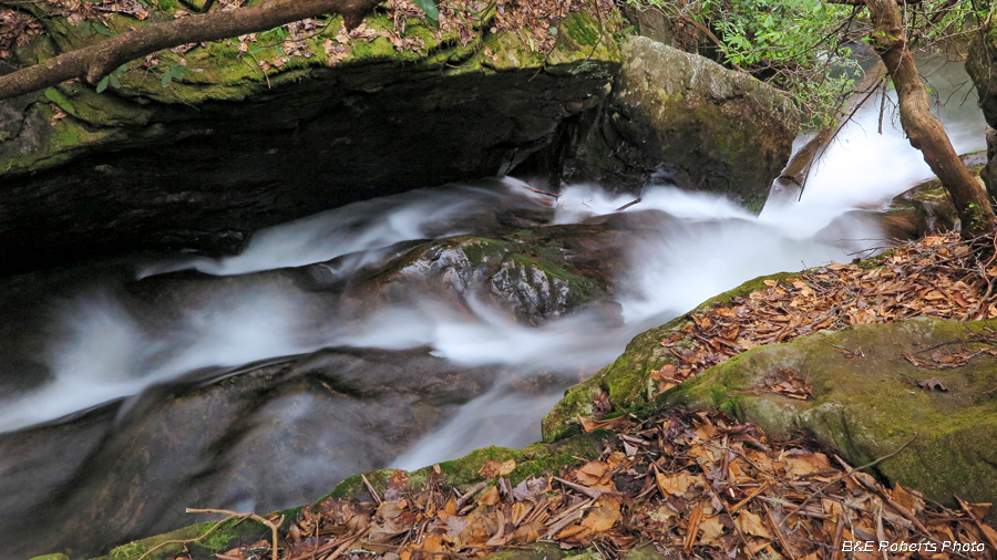 Corbin_gorge_chasm