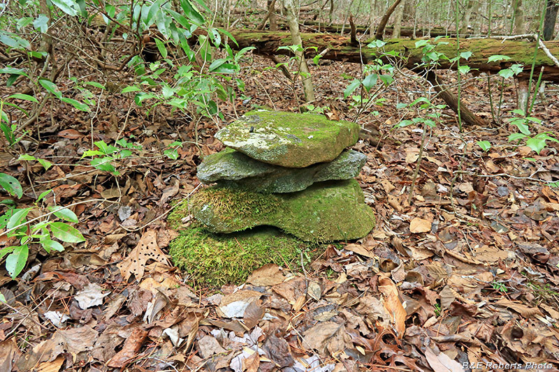 Stacked_corner_rocks