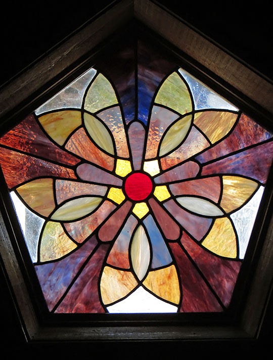 Stained_glass