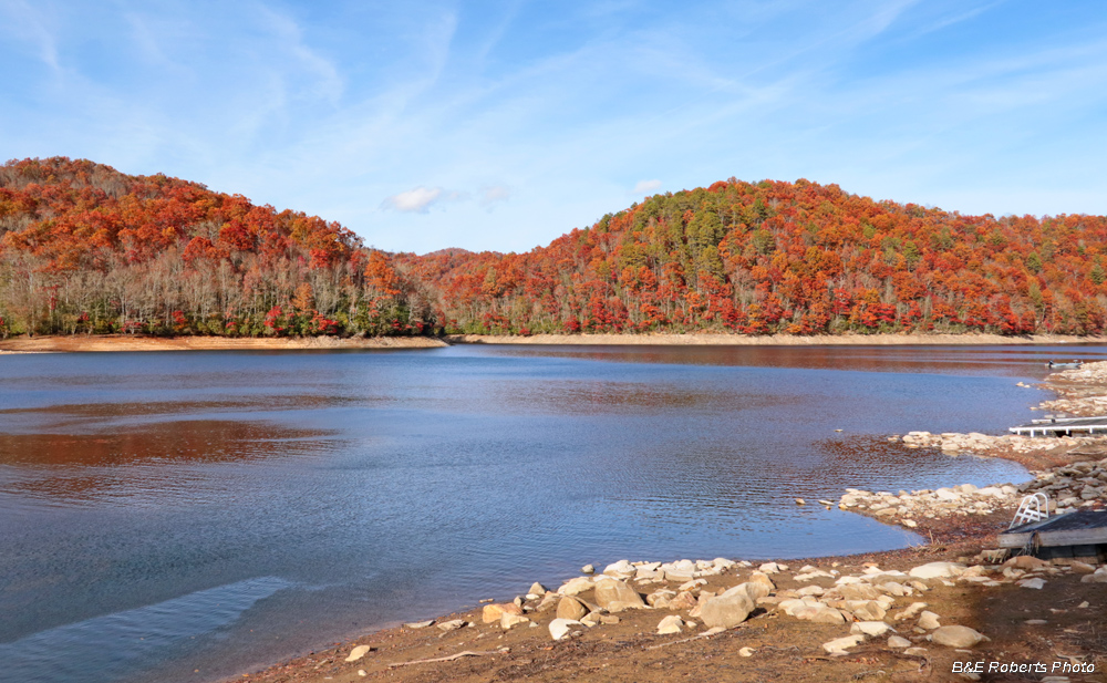 Nantahala_Lake