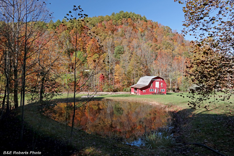 Powell_Barn