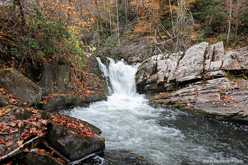 Nantahala_waterfall