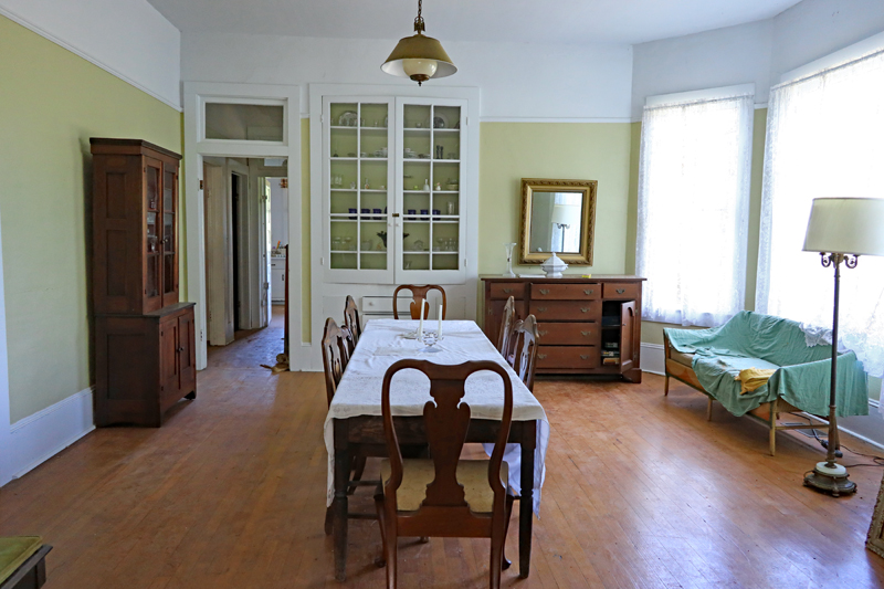 Dining_Room