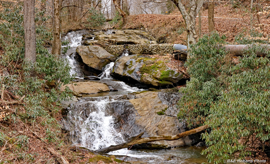 Mill_dam_and_penstock