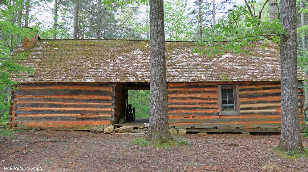 Dog-trot_cabin