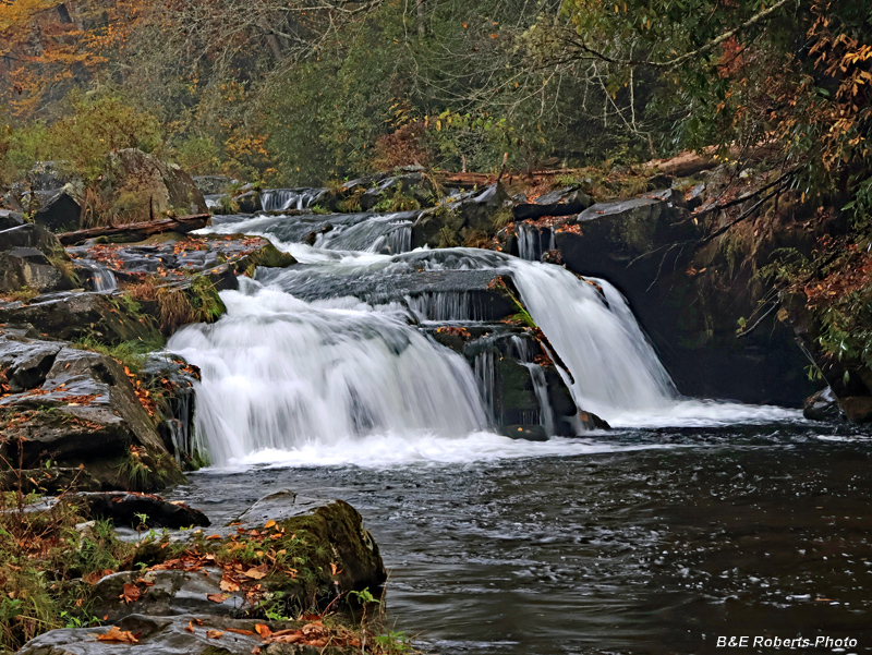 Nantahala_waterfall