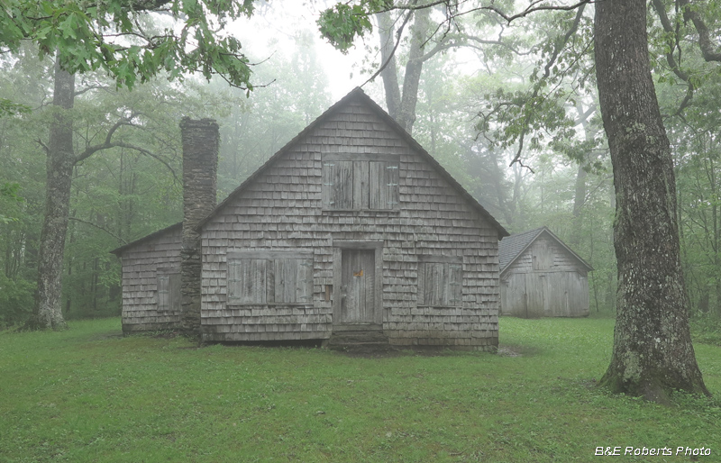 Ranger_cabin