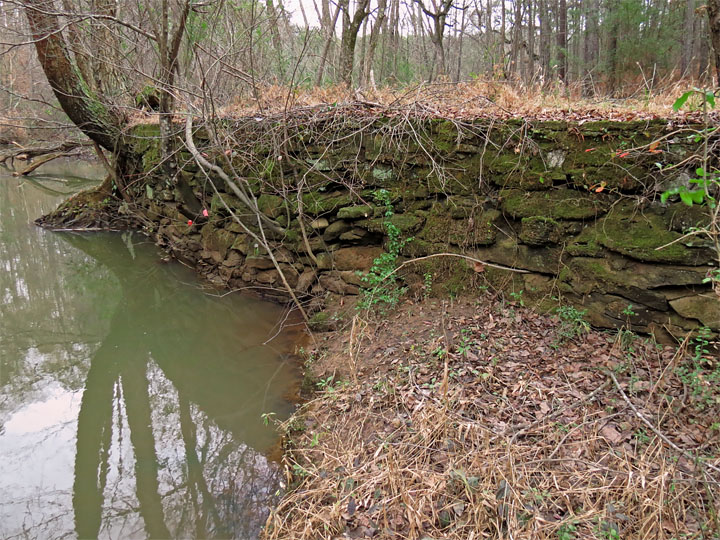 Creekbank_wall