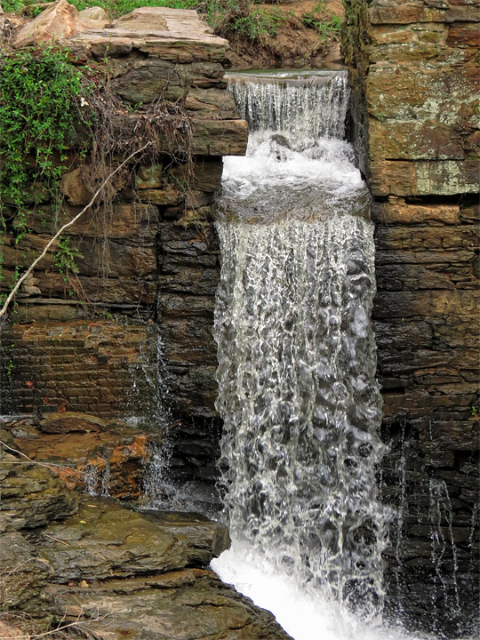 Dam_spillway