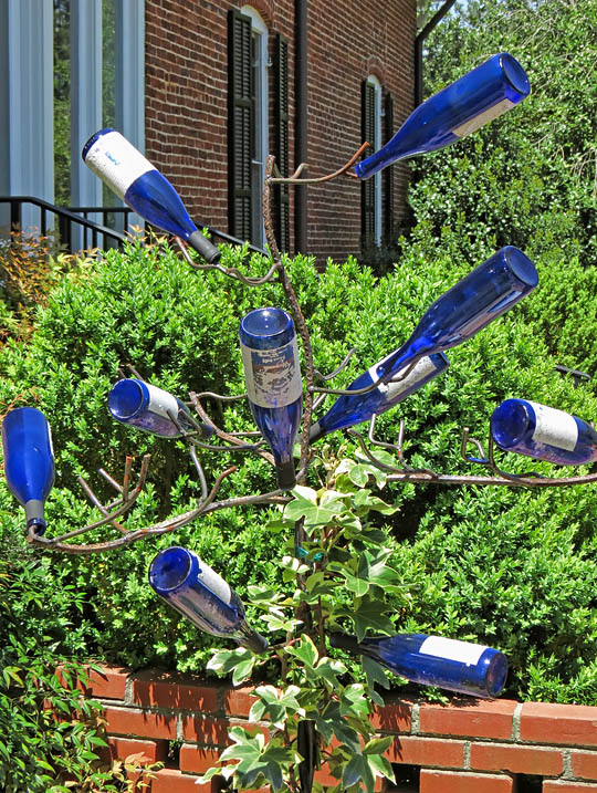 Bottle_tree