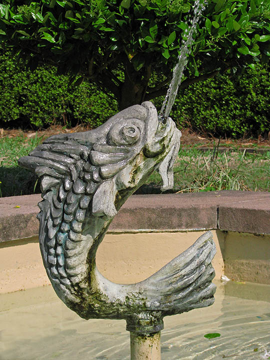 Fish_fountain