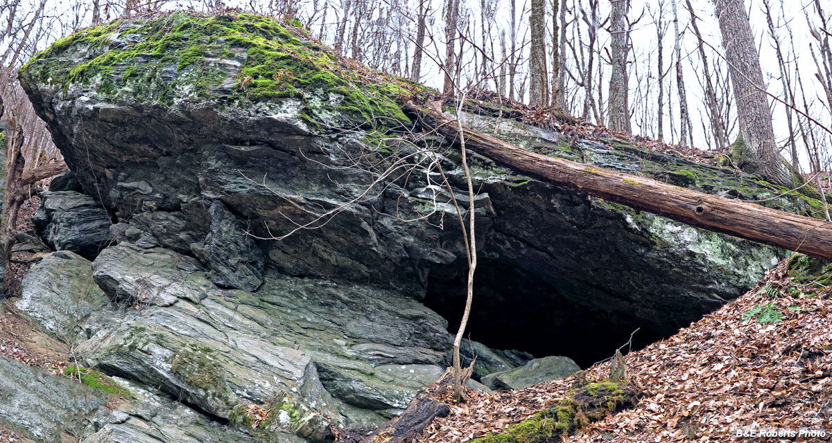 Pano_rock_cave
