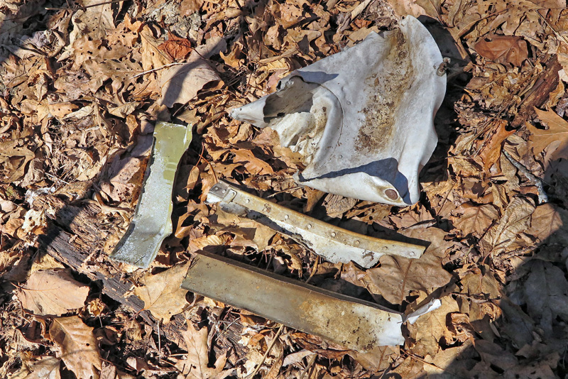 Debris_pieces