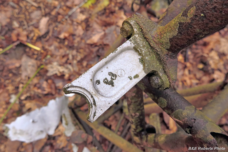 Engine_Cntrl_countershaft_bracket