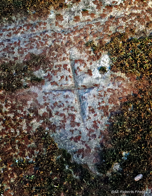 Petroglyph_Rock-cross