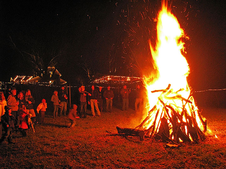 Bonfire_group