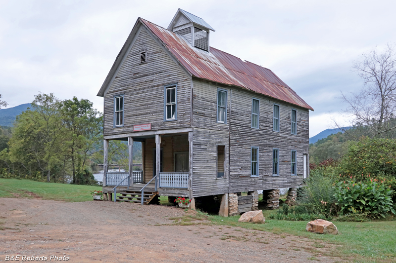 Hiwassee_Meeting_Hall