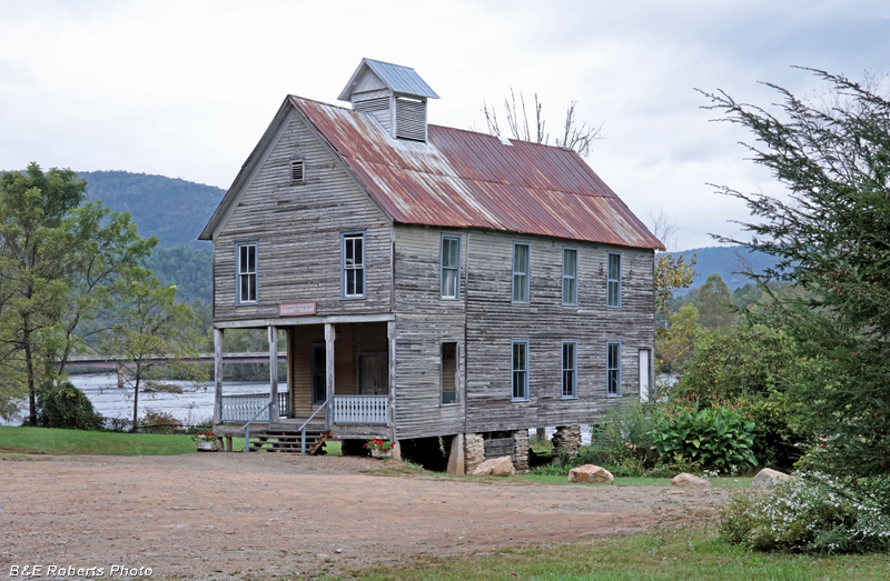 Hiwassee_Meeting_Hall