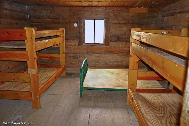 Bunk_room