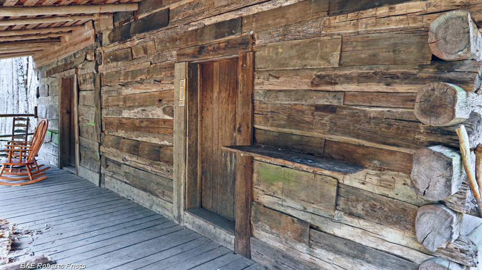 Cabin_porch